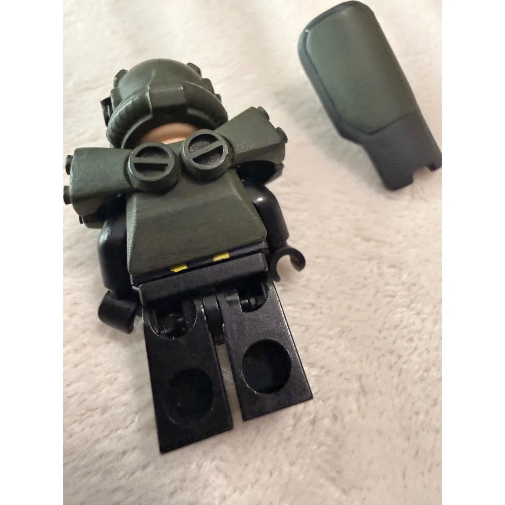 Lego Military Minifigure with Olive Armor Mini Figure